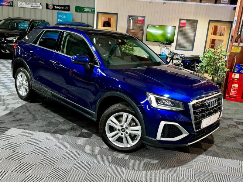 AUDI Q2