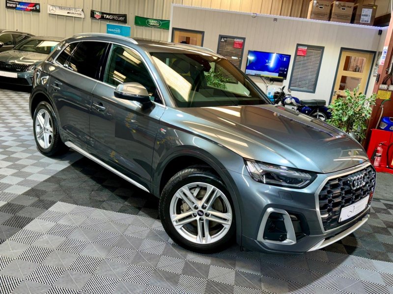 AUDI Q5